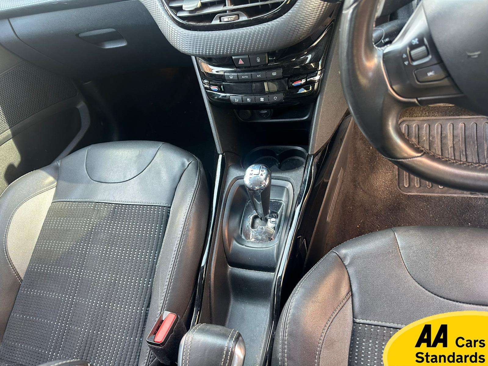 2015 PEUGEOT 2008 2015 PEUGEOT 2008