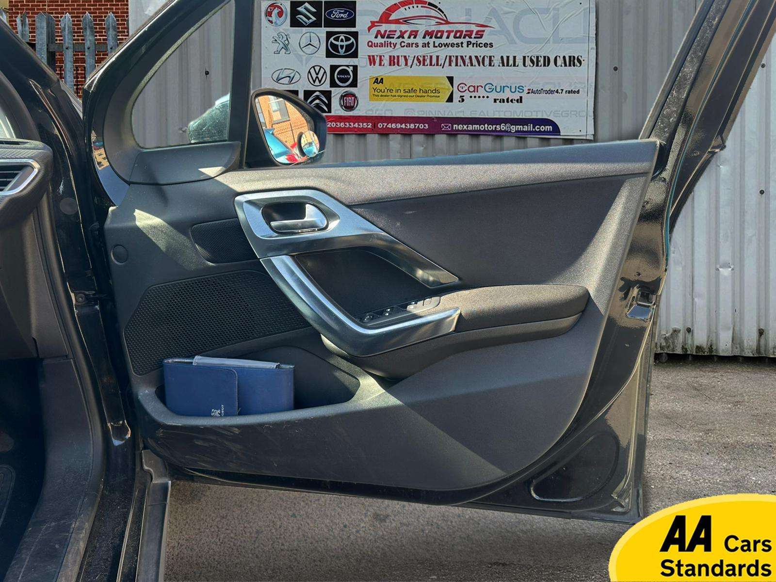 2015 PEUGEOT 2008 2015 PEUGEOT 2008