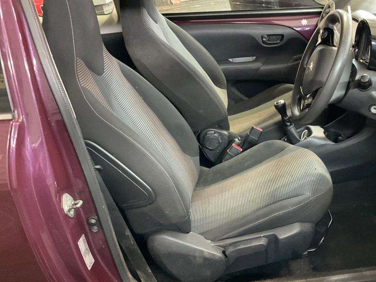 2014 PEUGEOT 108 2014 PEUGEOT 108