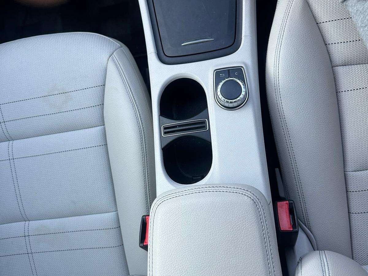 2015 MERCEDES-BENZ GLA 2015 MERCEDES-BENZ GLA