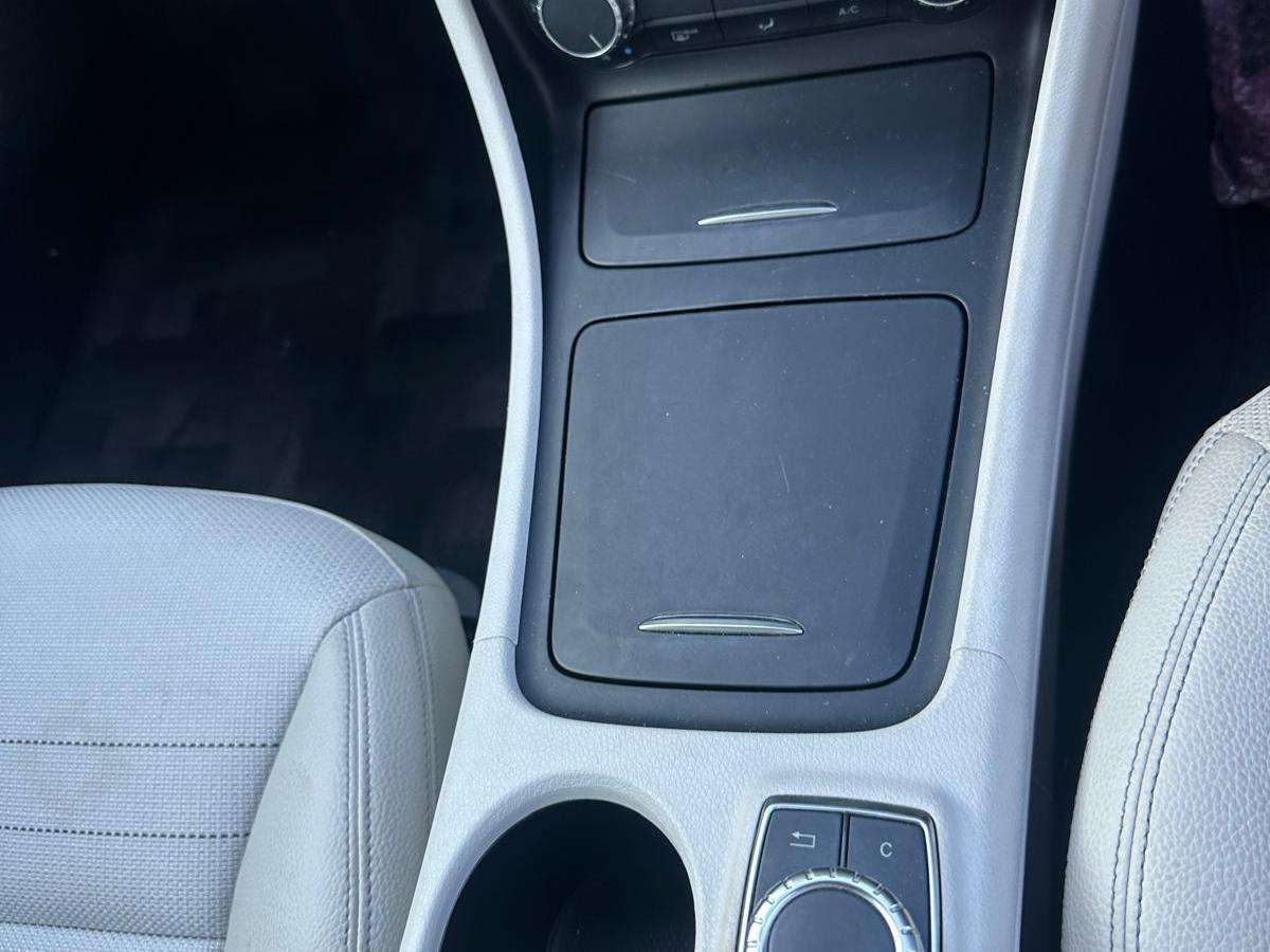 2015 MERCEDES-BENZ GLA 2015 MERCEDES-BENZ GLA