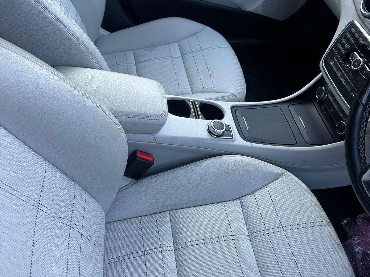 2015 MERCEDES-BENZ GLA 2015 MERCEDES-BENZ GLA