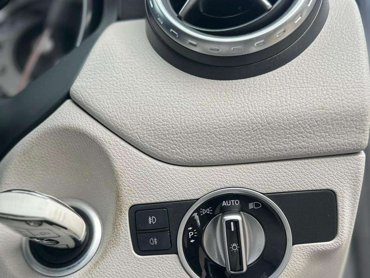 2015 MERCEDES-BENZ GLA 2015 MERCEDES-BENZ GLA