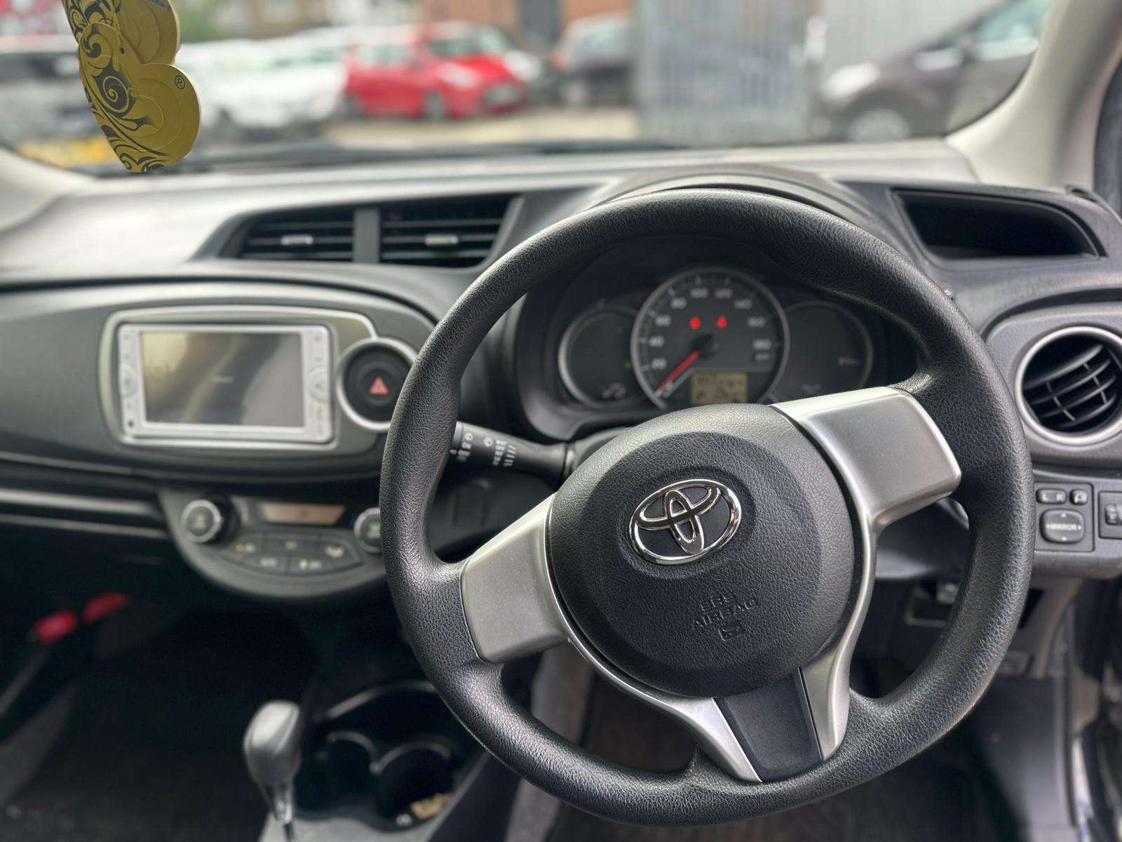 2013 TOYOTA YARIS 2013 TOYOTA YARIS