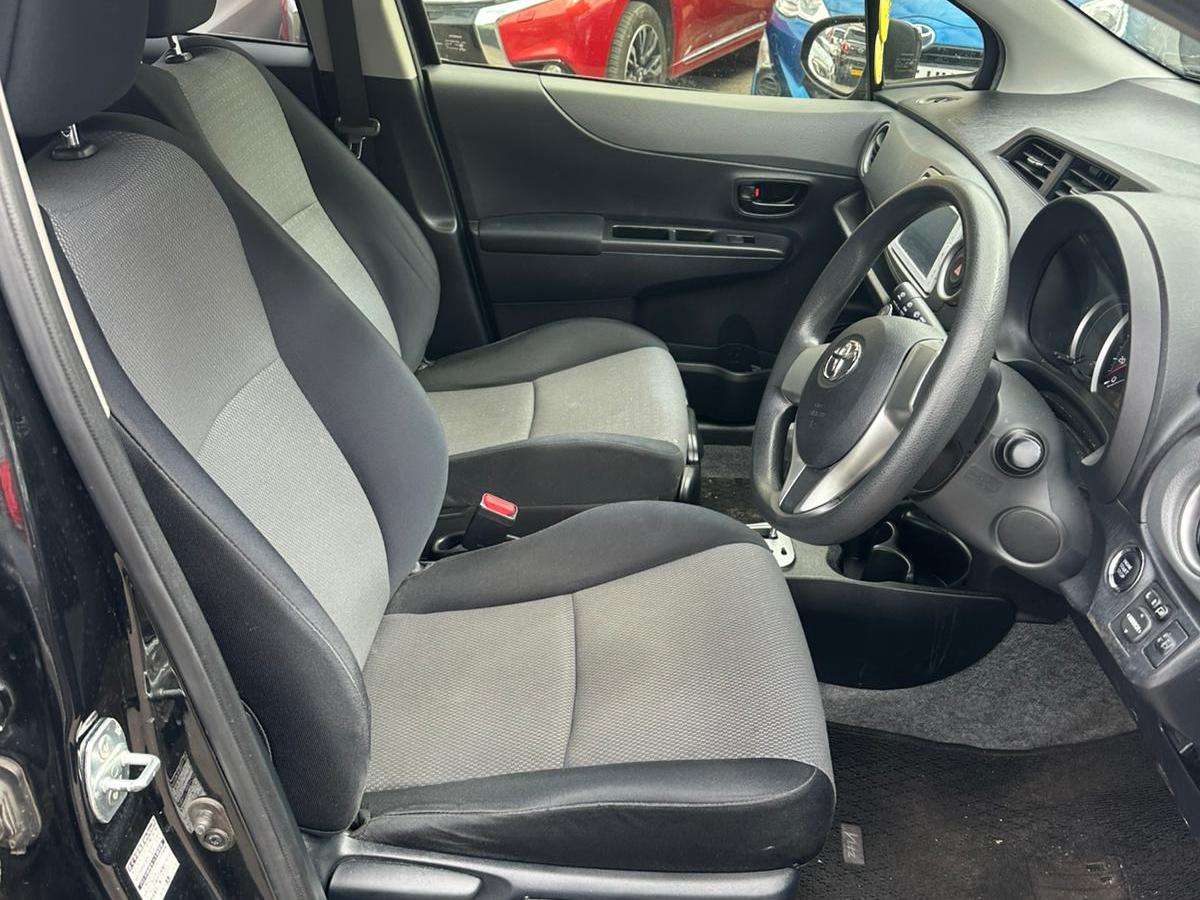 2013 TOYOTA YARIS 2013 TOYOTA YARIS