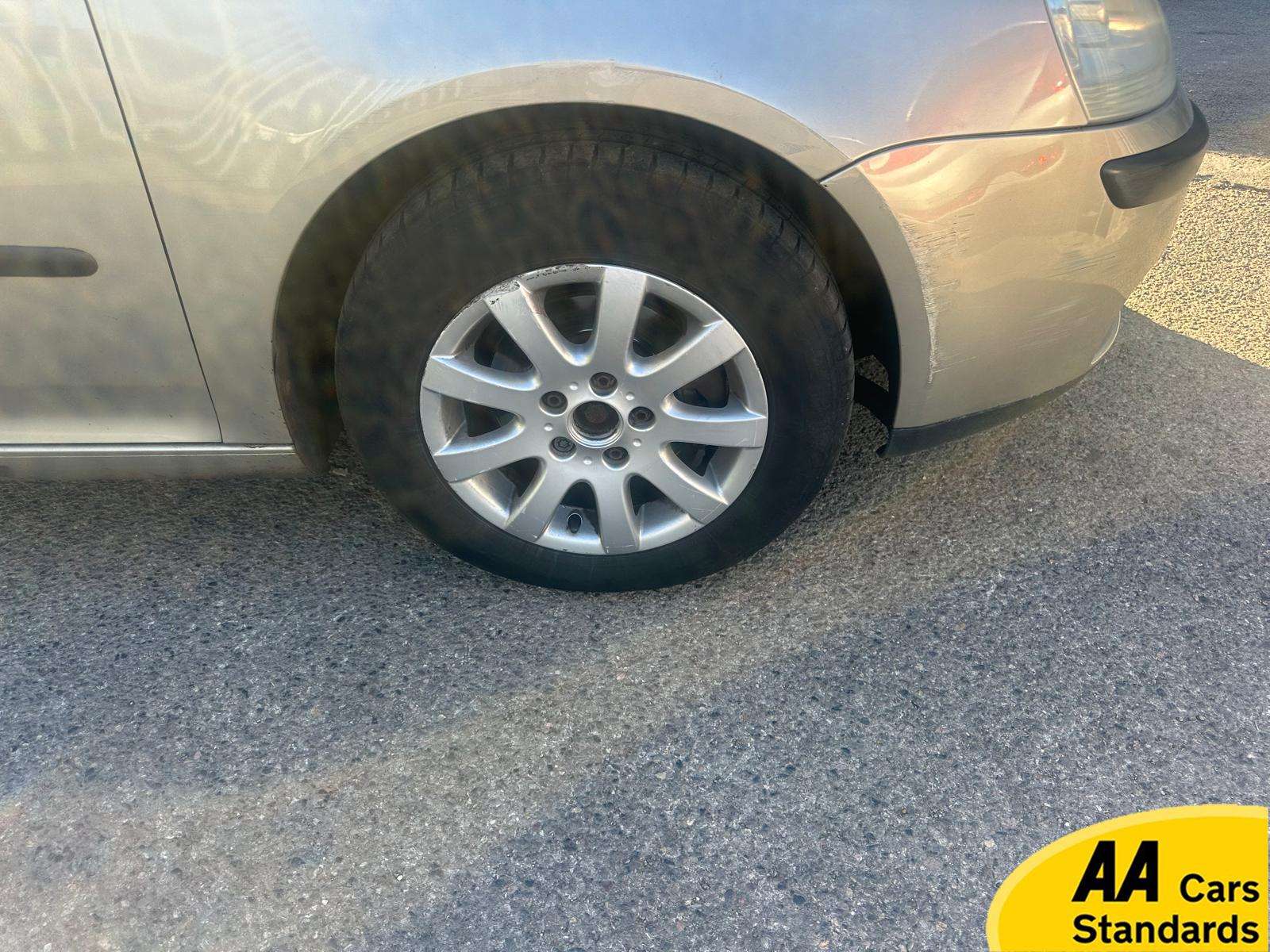 2004 VOLKSWAGEN GOLF 2004 VOLKSWAGEN GOLF