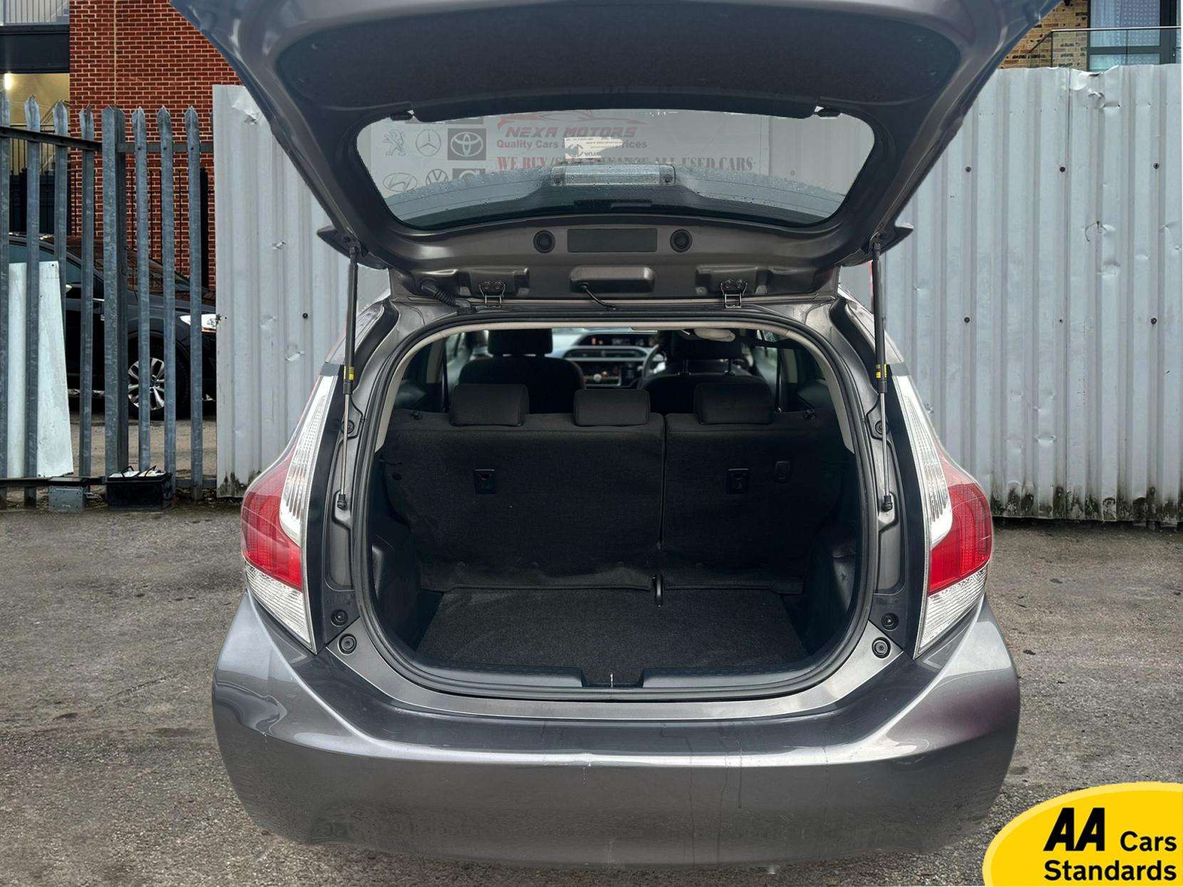 2015 TOYOTA YARIS 2015 TOYOTA YARIS