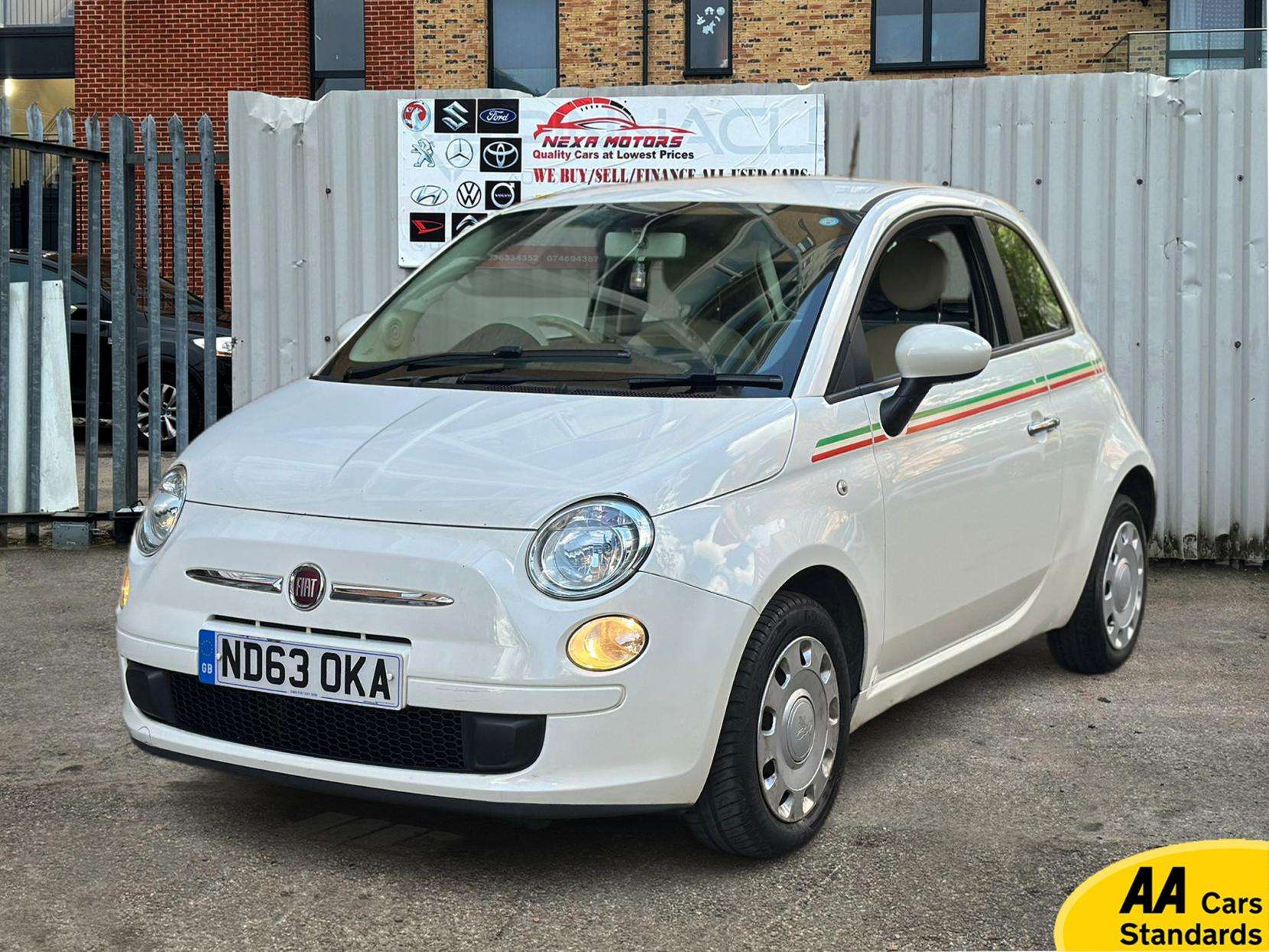 A 2013 FIAT 500 1.2 Pop Hatchback 3dr Petrol Dualogic Euro 6 (s/s) (69 bhp) A 2013 FIAT 500 1.2 Pop Hatchback 3dr Petrol Dualogic Euro 6 (s/s) (69 bhp)