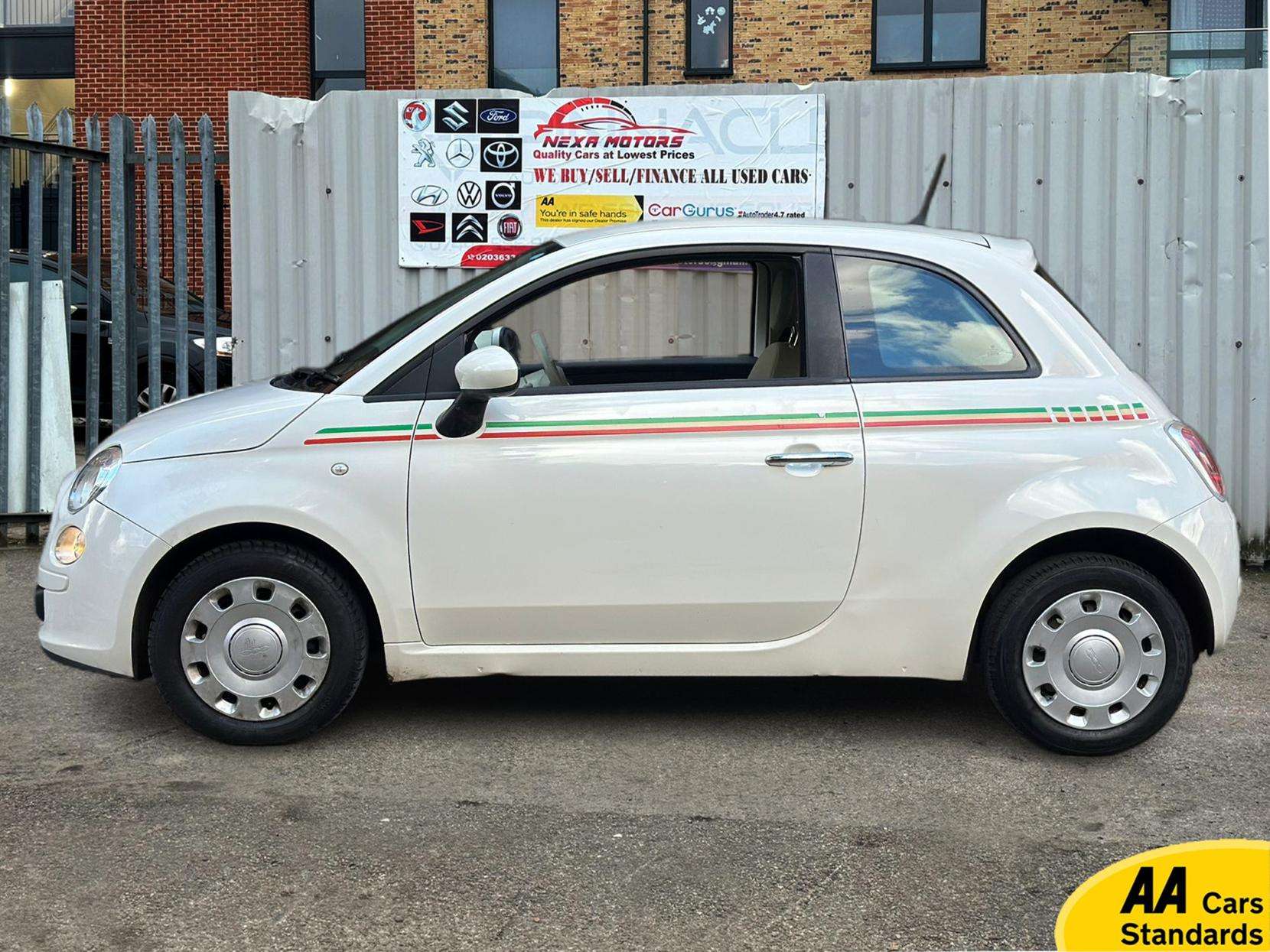 A 2013 FIAT 500 1.2 Pop Hatchback 3dr Petrol Dualogic Euro 6 (s/s) (69 bhp) A 2013 FIAT 500 1.2 Pop Hatchback 3dr Petrol Dualogic Euro 6 (s/s) (69 bhp)