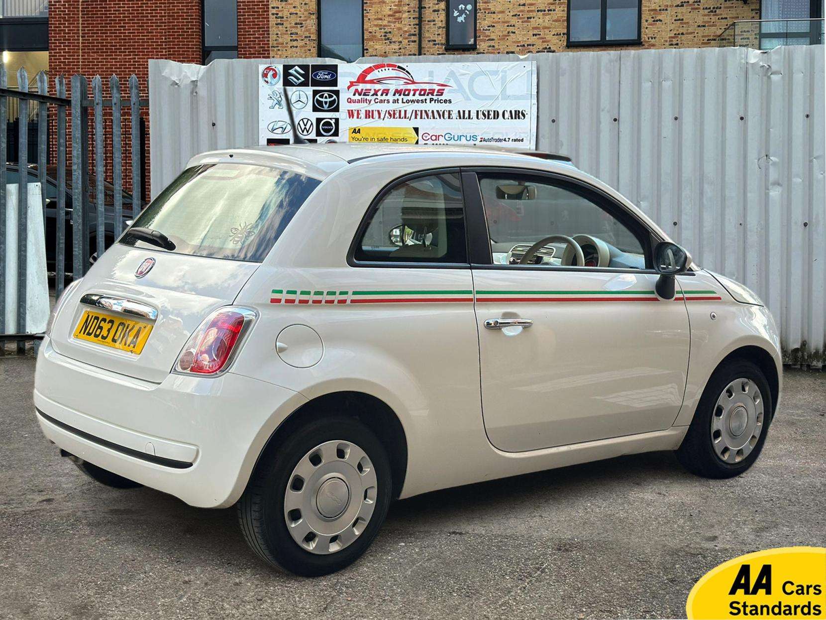 A 2013 FIAT 500 1.2 Pop Hatchback 3dr Petrol Dualogic Euro 6 (s/s) (69 bhp) A 2013 FIAT 500 1.2 Pop Hatchback 3dr Petrol Dualogic Euro 6 (s/s) (69 bhp)