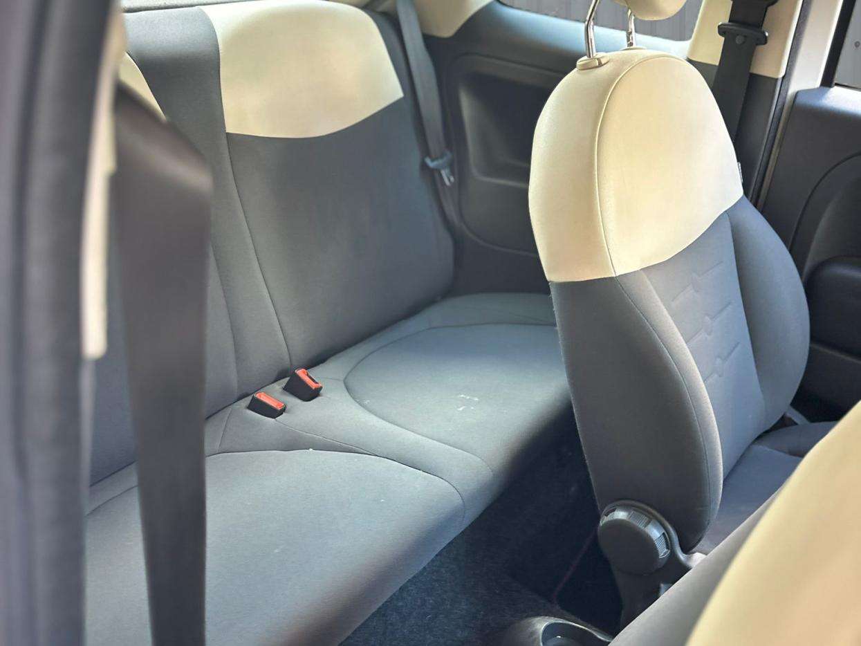 2013 FIAT 500 2013 FIAT 500