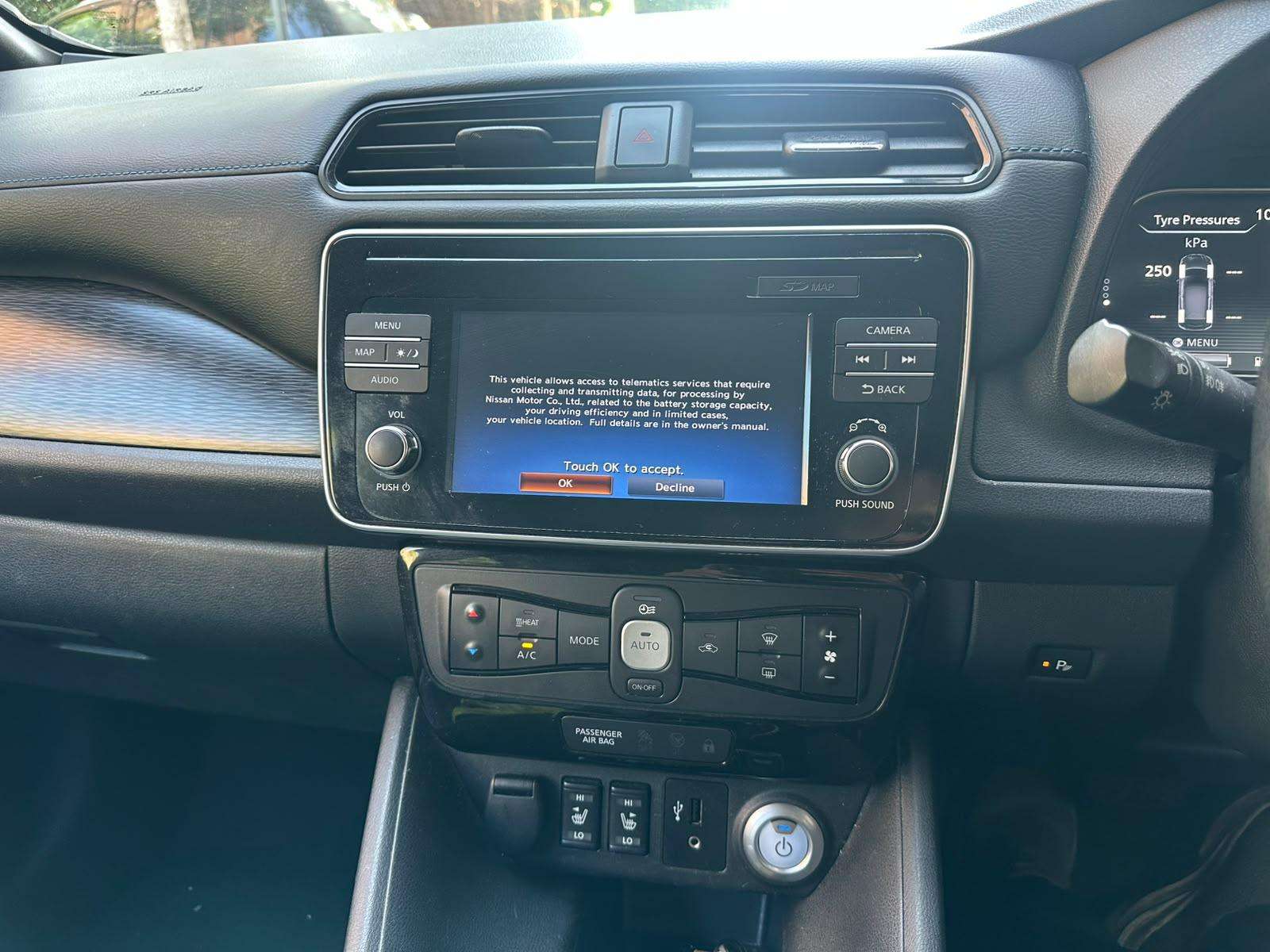 2018 NISSAN LEAF 2018 NISSAN LEAF