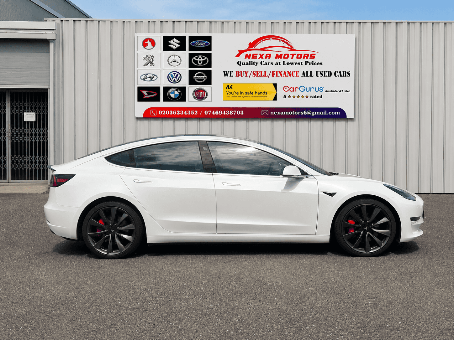 A 2020 TESLA MODEL 3 (Dual Motor) Performance Saloon 4dr Electric Auto 4WDE (Performance Upgrade) (449 bhp) A 2020 TESLA MODEL 3 (Dual Motor) Performance Saloon 4dr Electric Auto 4WDE (Performance Upgrade) (449 bhp)