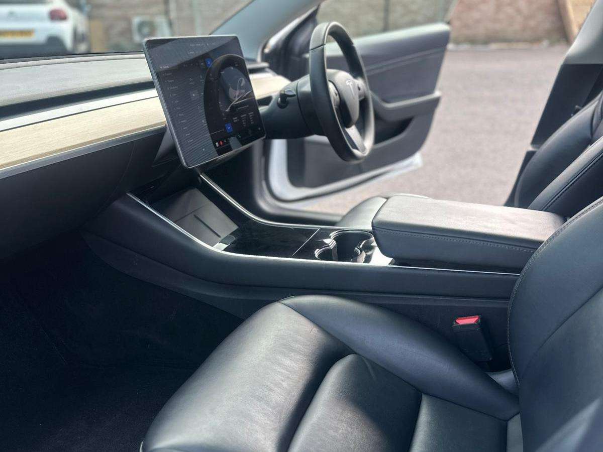 2020 TESLA MODEL 3 2020 TESLA MODEL 3