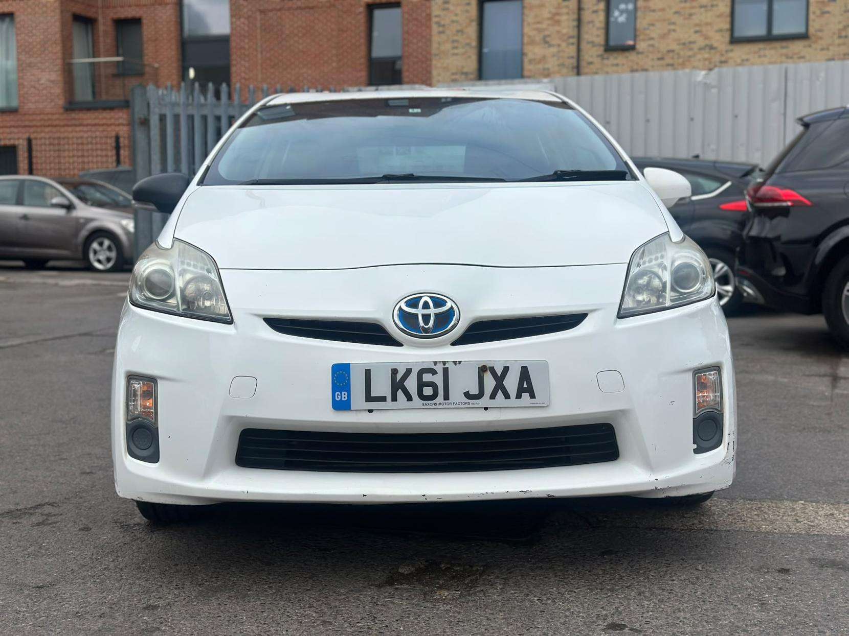 A 2012 TOYOTA PRIUS 1.8 VVT-h T3 Hatchback 5dr Petrol Hybrid CVT Euro 5 (s/s) (136 ps) A 2012 TOYOTA PRIUS 1.8 VVT-h T3 Hatchback 5dr Petrol Hybrid CVT Euro 5 (s/s) (136 ps)