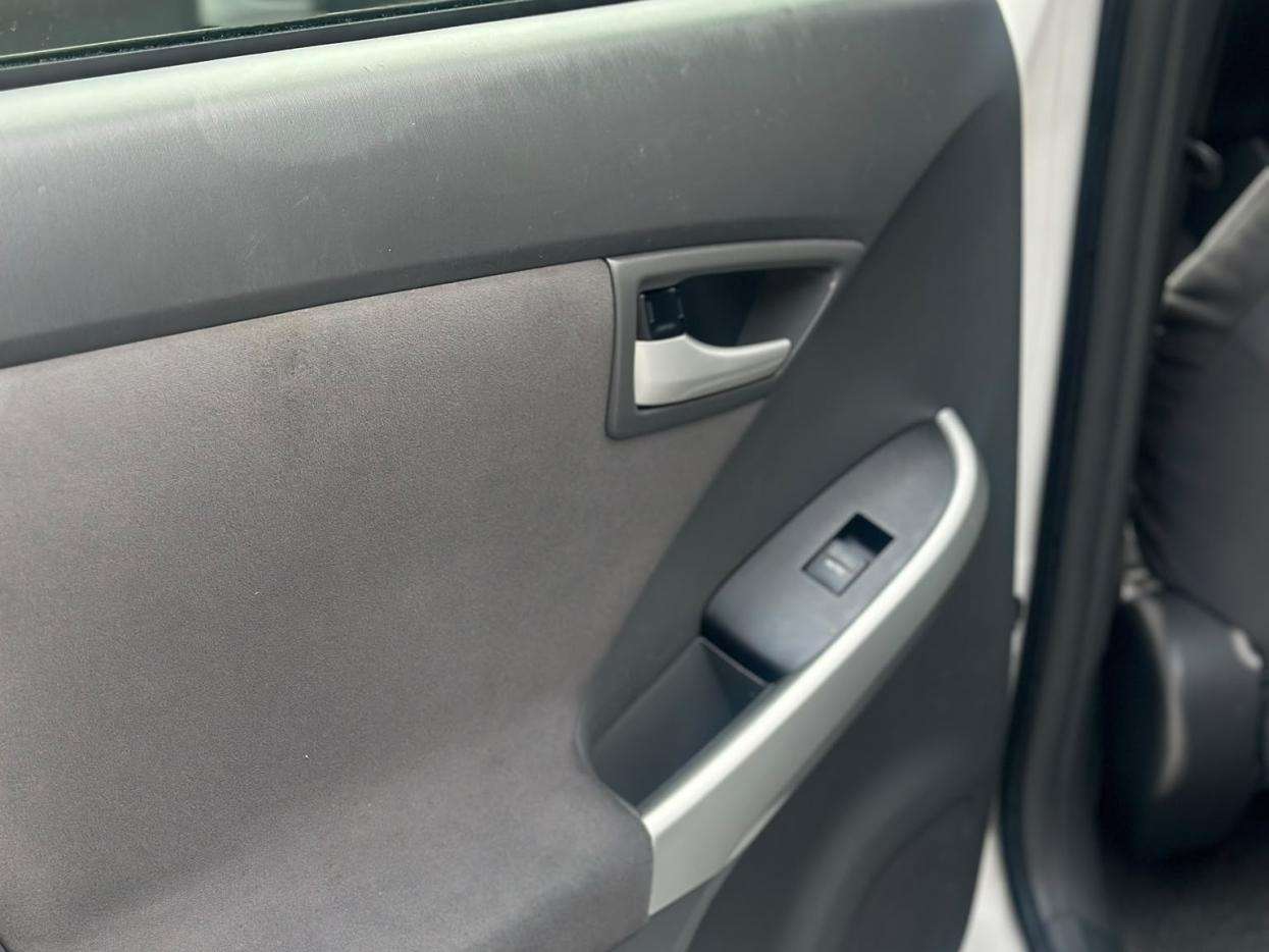 2012 TOYOTA PRIUS 2012 TOYOTA PRIUS