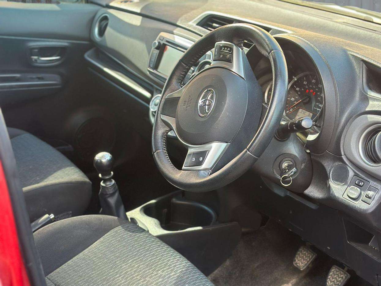 2012 TOYOTA YARIS 2012 TOYOTA YARIS