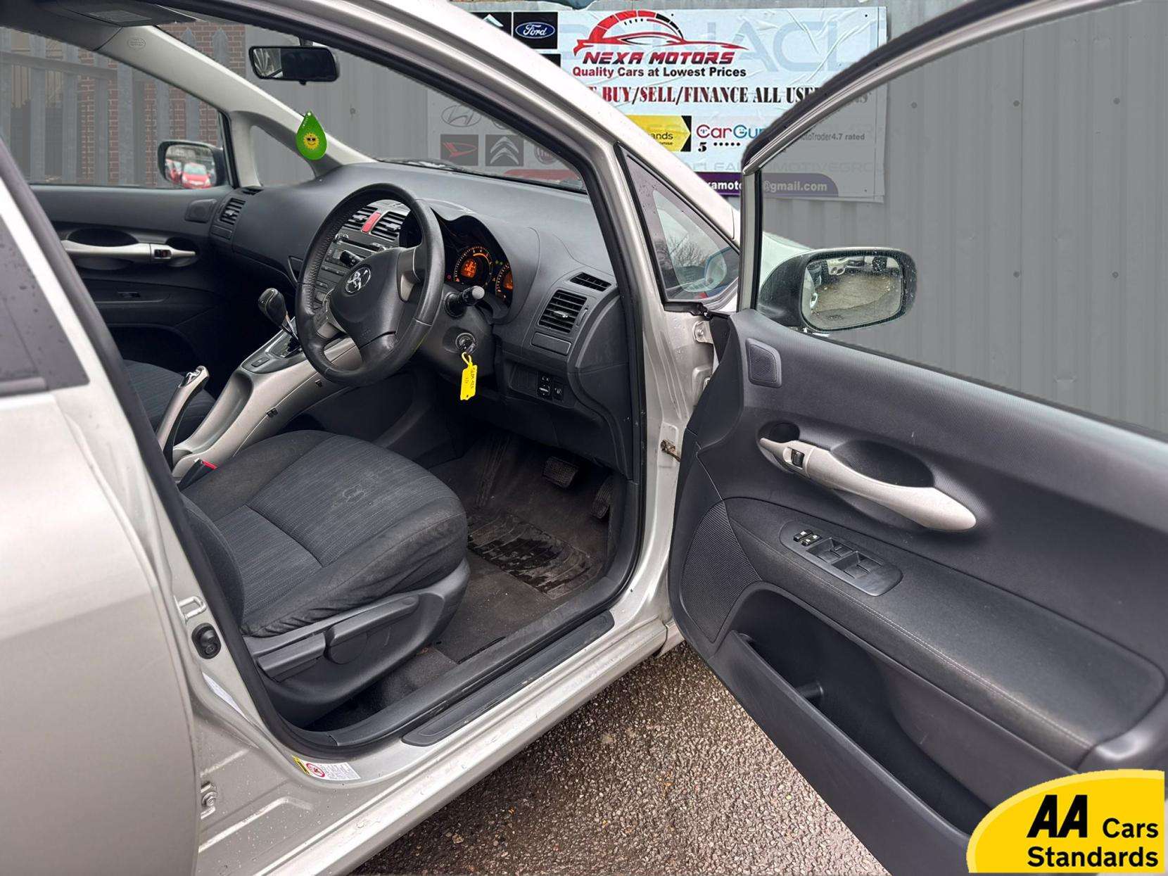 2009 TOYOTA AURIS 2009 TOYOTA AURIS