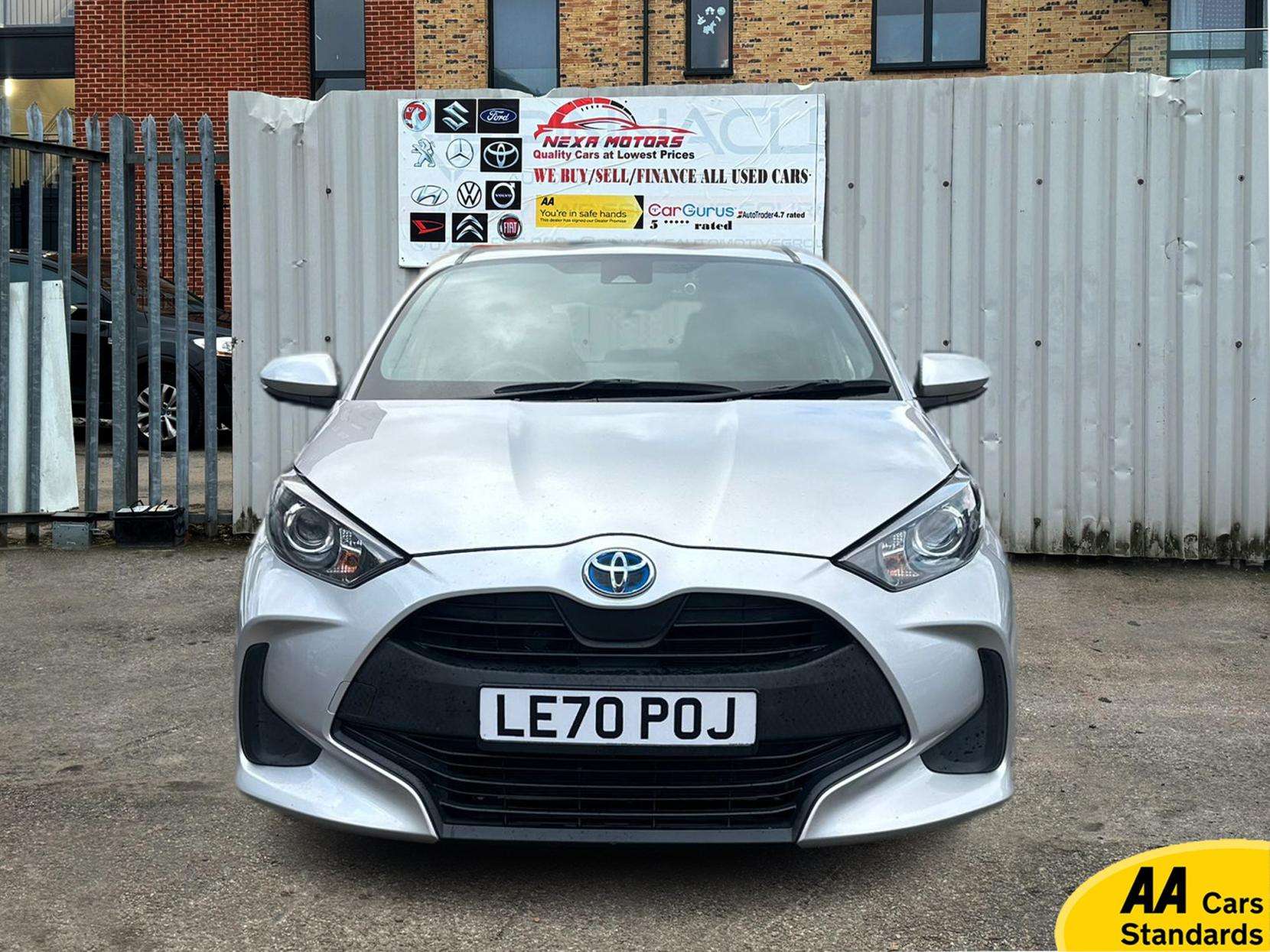 A 2020 TOYOTA YARIS 1.5 VVT-h Active Hatchback 5dr Petrol Hybrid E-CVT Euro 6 (s/s) (100 ps) A 2020 TOYOTA YARIS 1.5 VVT-h Active Hatchback 5dr Petrol Hybrid E-CVT Euro 6 (s/s) (100 ps)