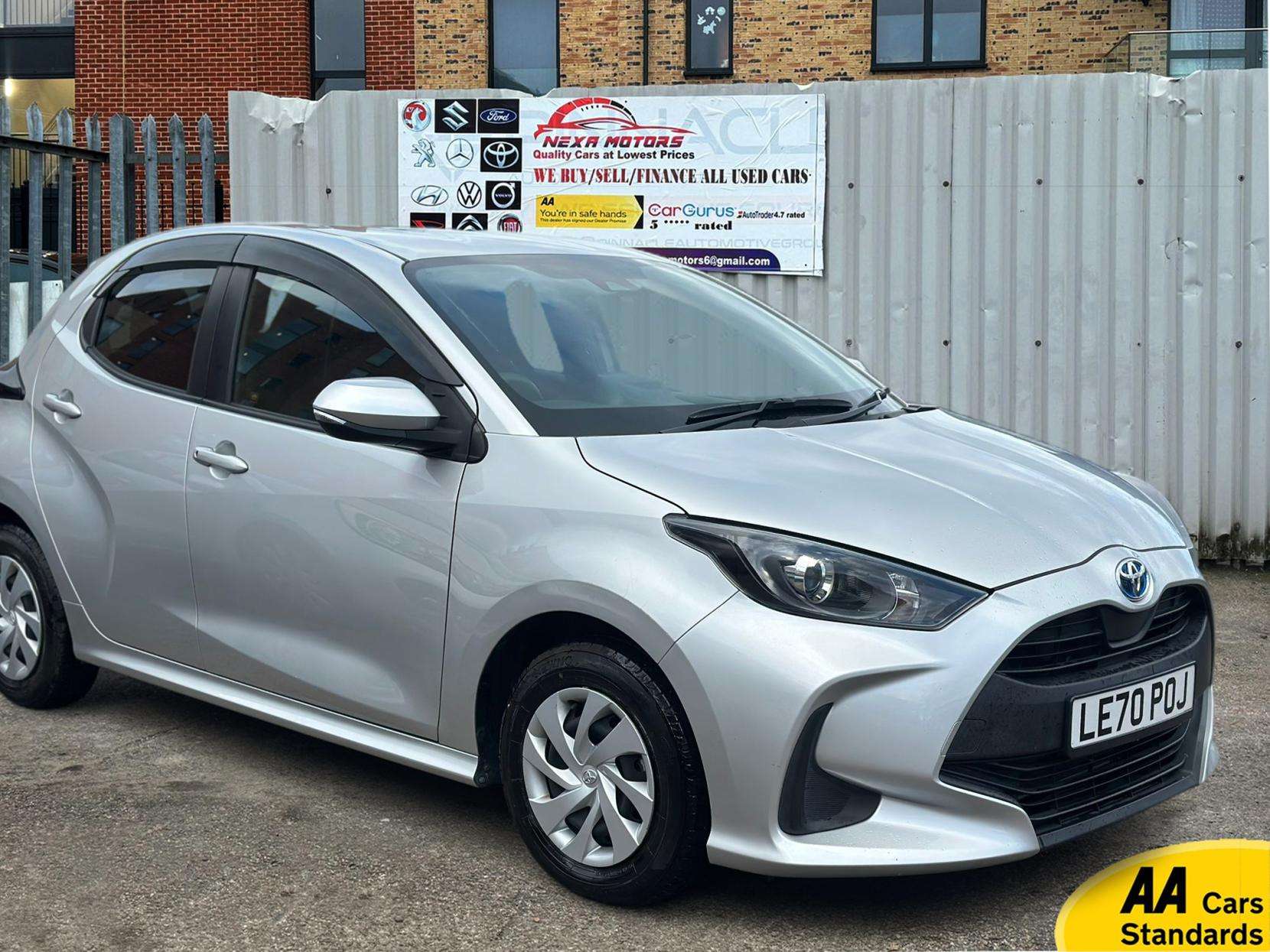 A 2020 TOYOTA YARIS 1.5 VVT-h Active Hatchback 5dr Petrol Hybrid E-CVT Euro 6 (s/s) (100 ps) A 2020 TOYOTA YARIS 1.5 VVT-h Active Hatchback 5dr Petrol Hybrid E-CVT Euro 6 (s/s) (100 ps)