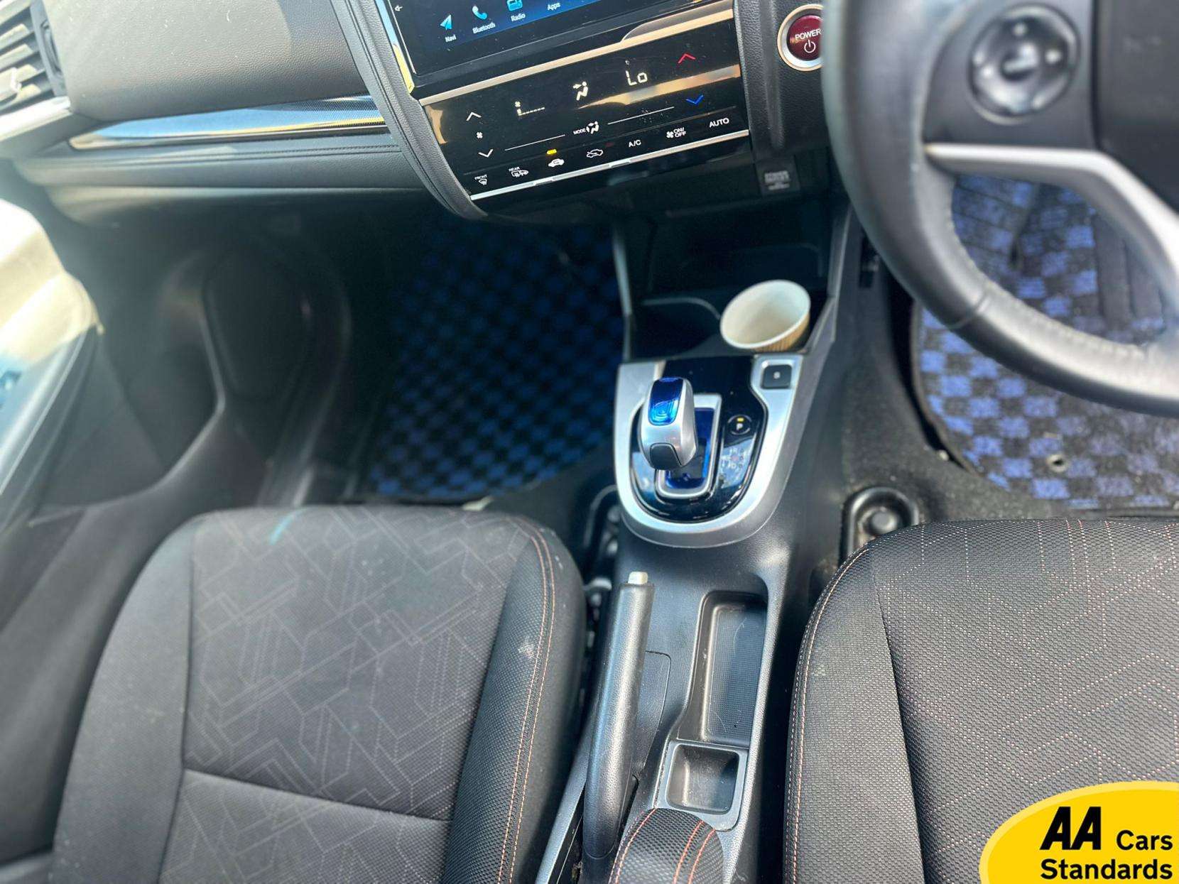 2014 HONDA JAZZ 2014 HONDA JAZZ