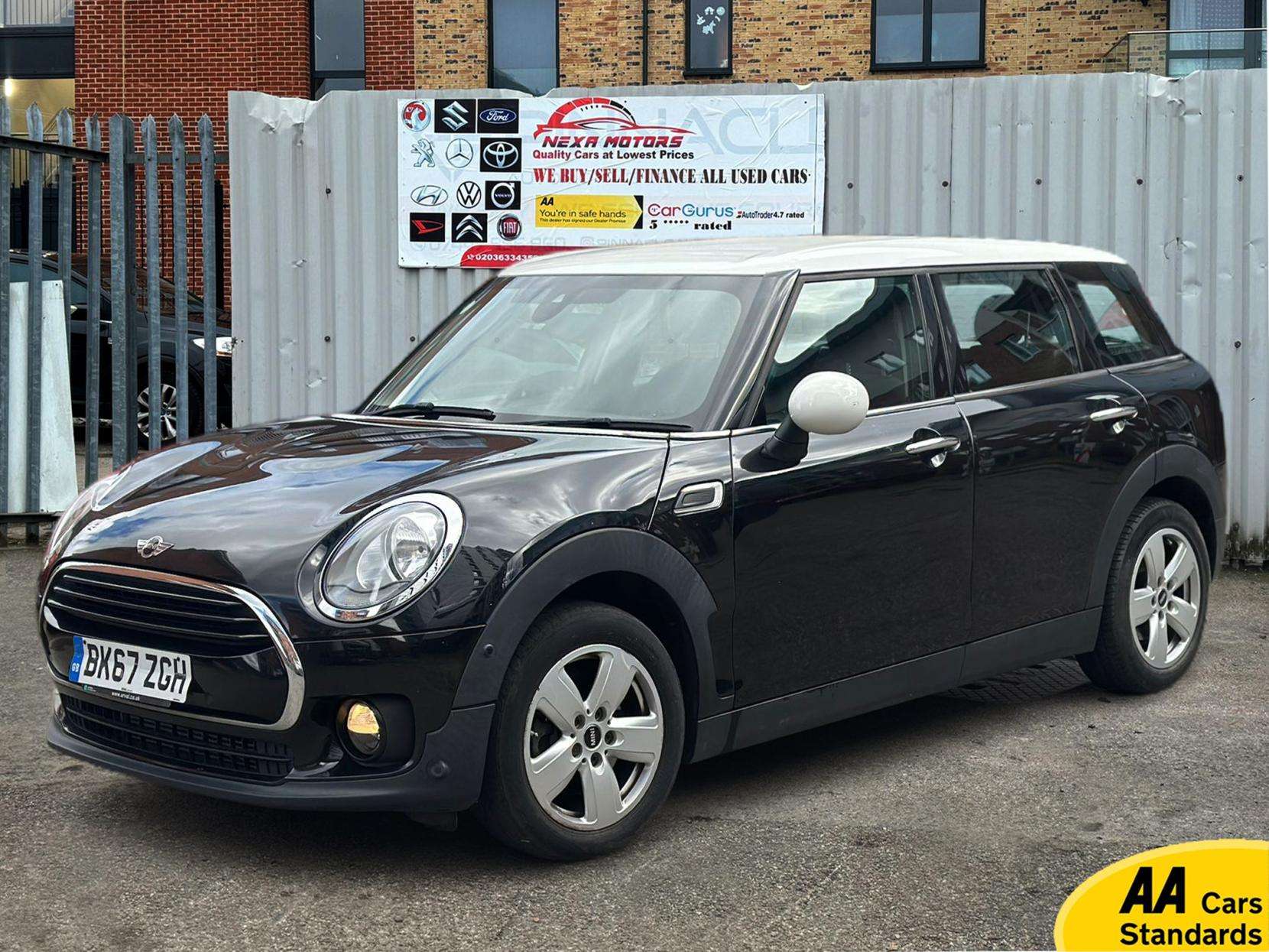 A 2017 MINI CLUBMAN 1.5 Cooper Estate 6dr Petrol Auto Euro 6 (s/s) (136 ps) A 2017 MINI CLUBMAN 1.5 Cooper Estate 6dr Petrol Auto Euro 6 (s/s) (136 ps)