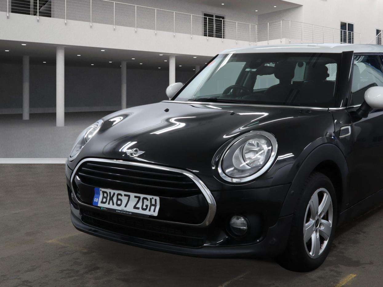 A 2017 MINI CLUBMAN 1.5 Cooper Estate 6dr Petrol Auto Euro 6 (s/s) (136 ps) A 2017 MINI CLUBMAN 1.5 Cooper Estate 6dr Petrol Auto Euro 6 (s/s) (136 ps)