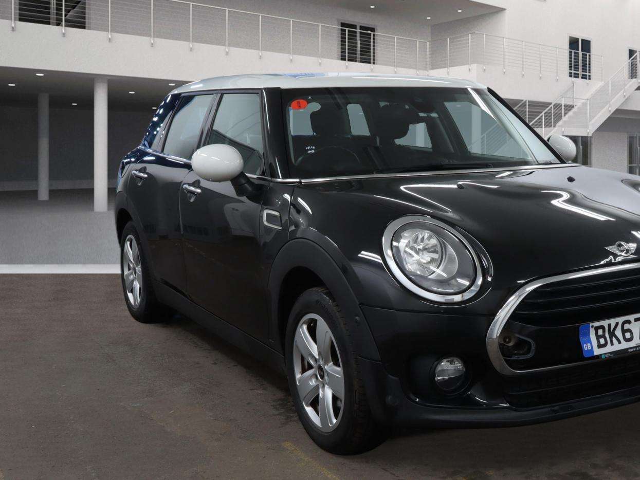 A 2017 MINI CLUBMAN 1.5 Cooper Estate 6dr Petrol Auto Euro 6 (s/s) (136 ps) A 2017 MINI CLUBMAN 1.5 Cooper Estate 6dr Petrol Auto Euro 6 (s/s) (136 ps)