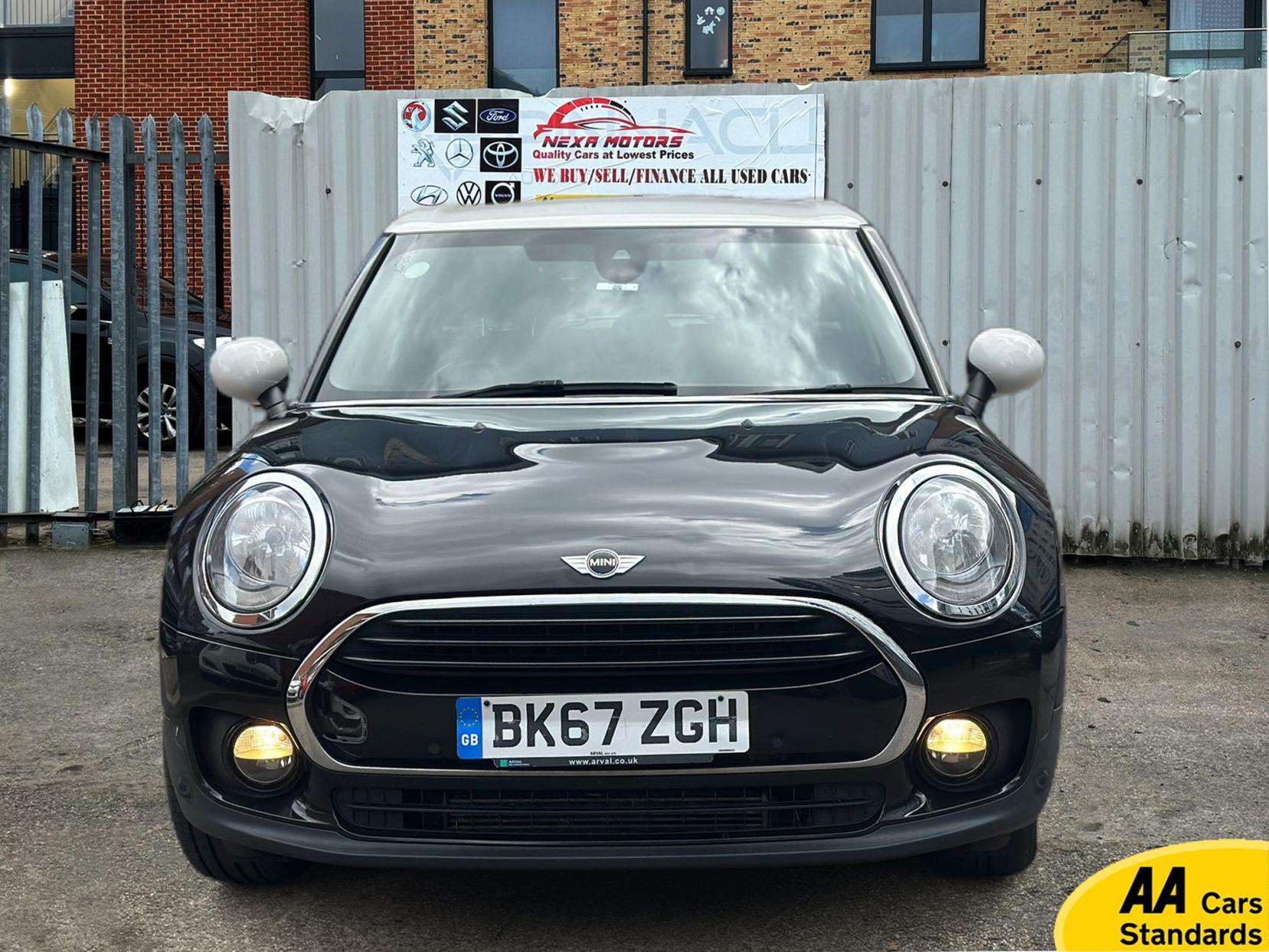 A 2017 MINI CLUBMAN 1.5 Cooper Estate 6dr Petrol Auto Euro 6 (s/s) (136 ps) A 2017 MINI CLUBMAN 1.5 Cooper Estate 6dr Petrol Auto Euro 6 (s/s) (136 ps)