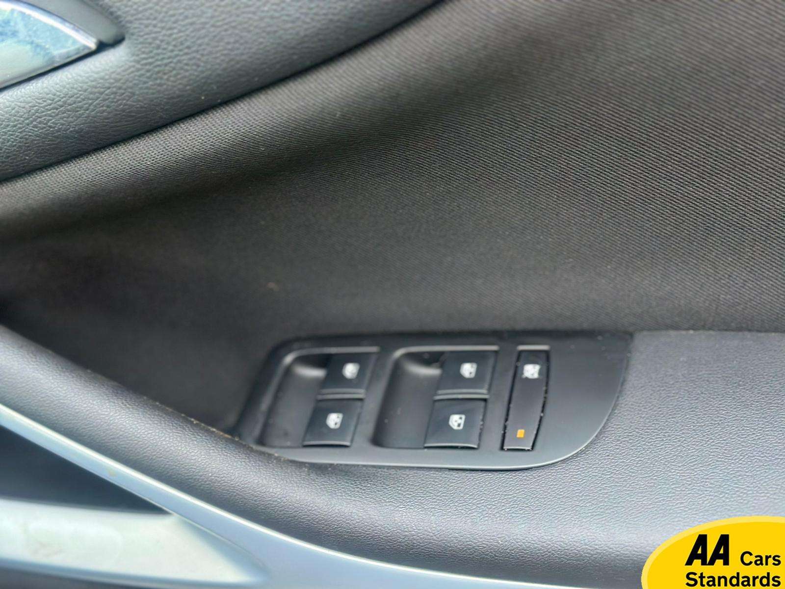 2017 VAUXHALL ZAFIRA TOURER 2017 VAUXHALL ZAFIRA TOURER