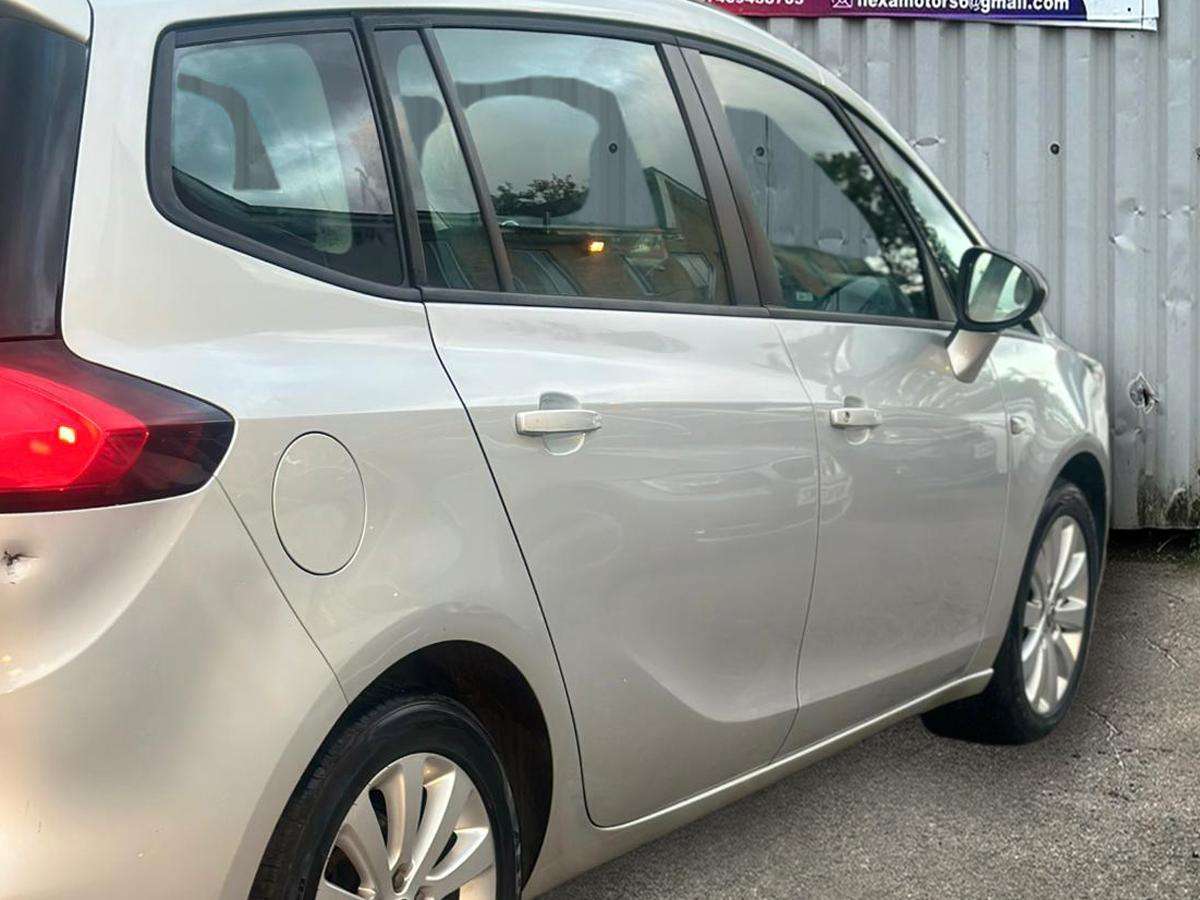 2017 VAUXHALL ZAFIRA TOURER 2017 VAUXHALL ZAFIRA TOURER