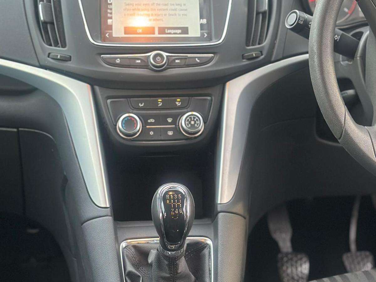 2017 VAUXHALL ZAFIRA TOURER 2017 VAUXHALL ZAFIRA TOURER