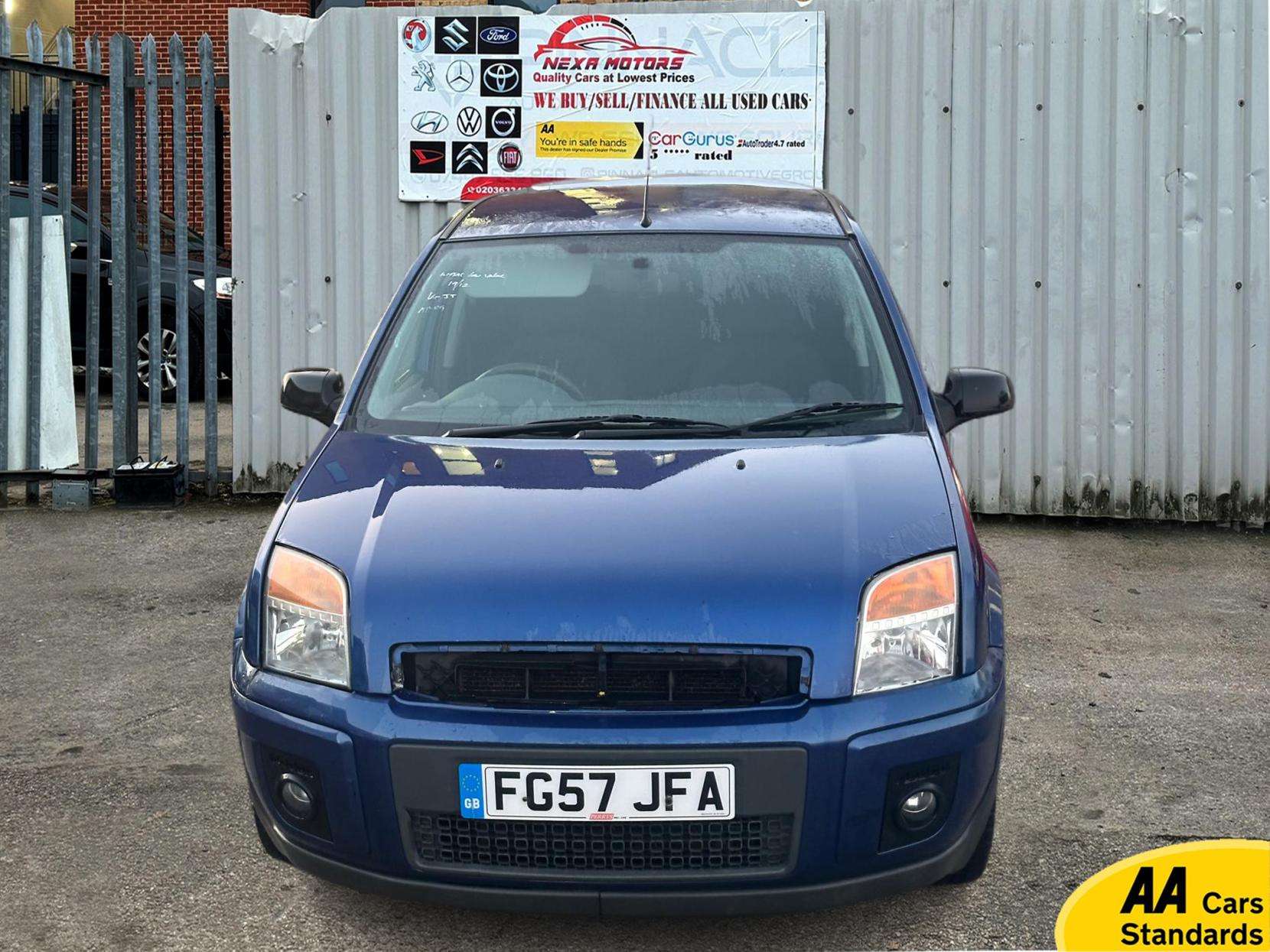 A 2007 FORD FUSION 1.6 Zetec Climate Hatchback 5dr Petrol Automatic (181 g/km, 99 bhp) A 2007 FORD FUSION 1.6 Zetec Climate Hatchback 5dr Petrol Automatic (181 g/km, 99 bhp)