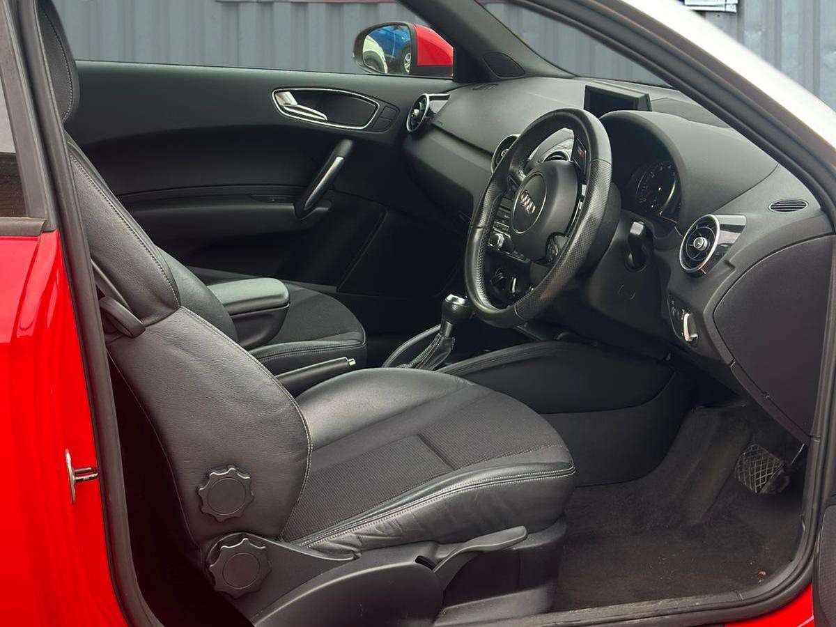 2011 AUDI A1 2011 AUDI A1