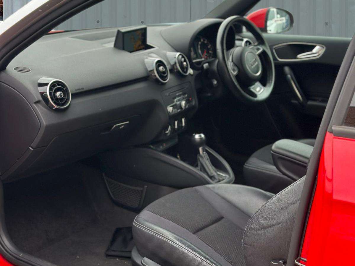 2011 AUDI A1 2011 AUDI A1