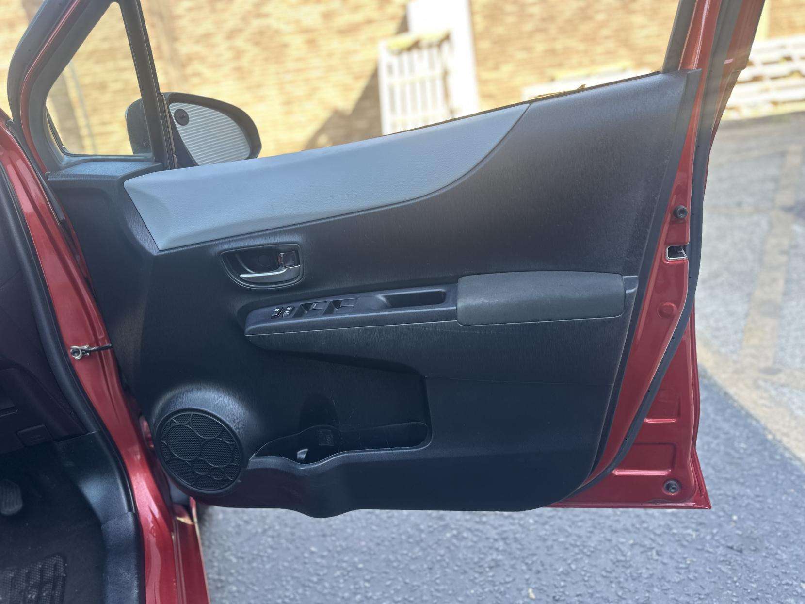 2013 TOYOTA YARIS 2013 TOYOTA YARIS