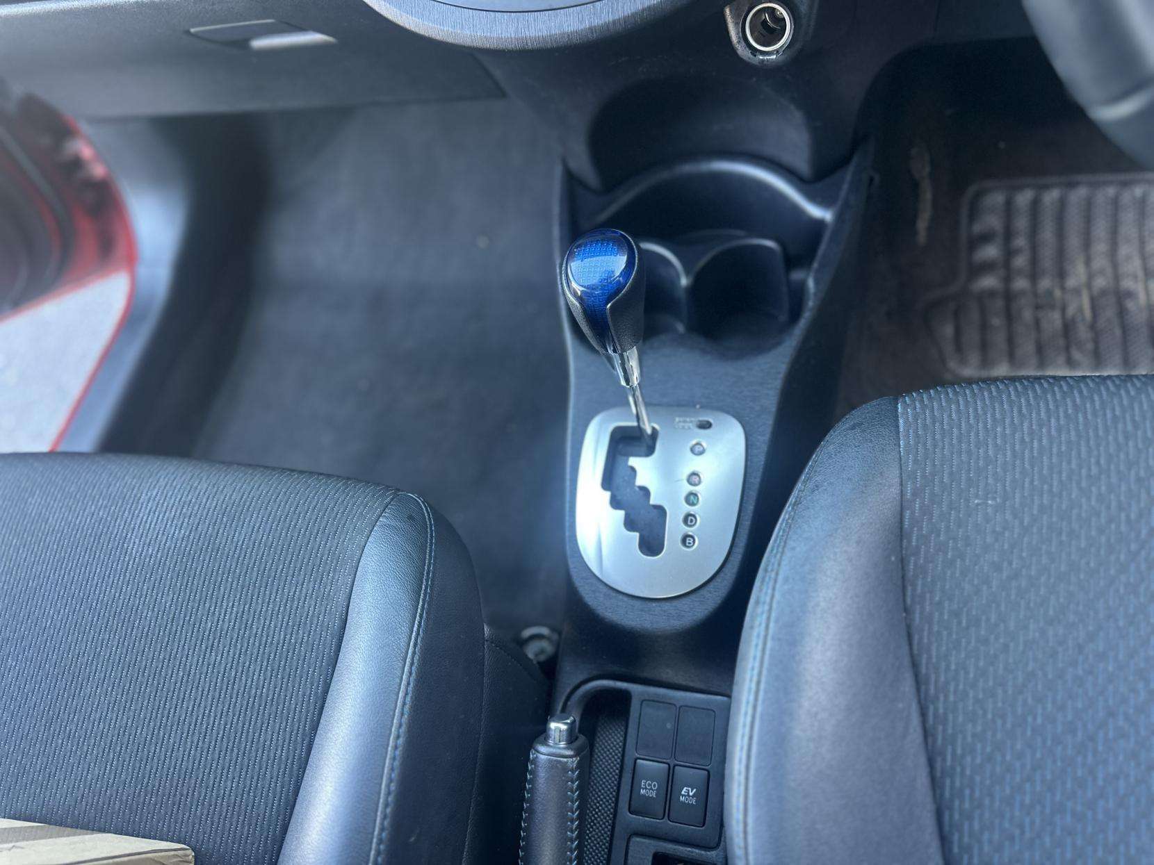 2013 TOYOTA YARIS 2013 TOYOTA YARIS