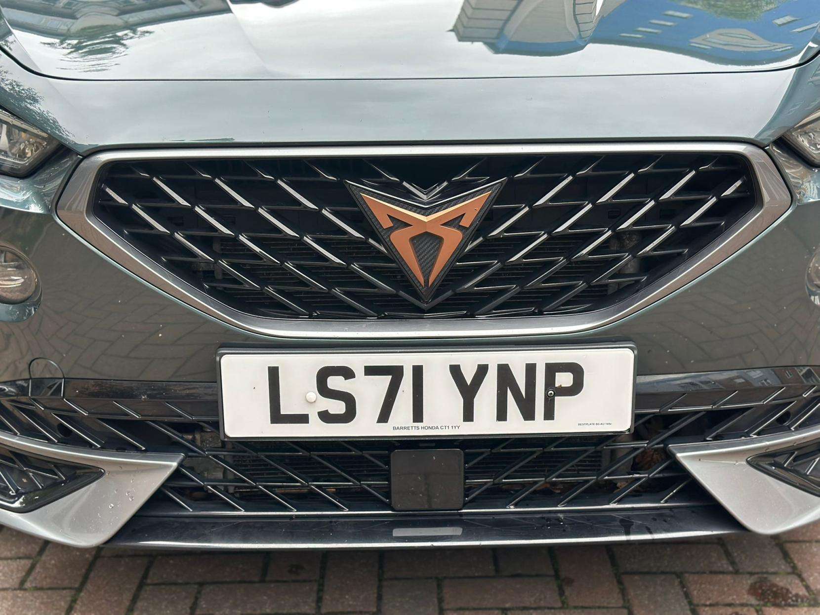 A 2021 CUPRA FORMENTOR 1.4 eHybrid 12.8kWh V1 SUV 5dr Petrol Plug-in Hybrid DSG Euro 6 (s/s) (204 ps) A 2021 CUPRA FORMENTOR 1.4 eHybrid 12.8kWh V1 SUV 5dr Petrol Plug-in Hybrid DSG Euro 6 (s/s) (204 ps)