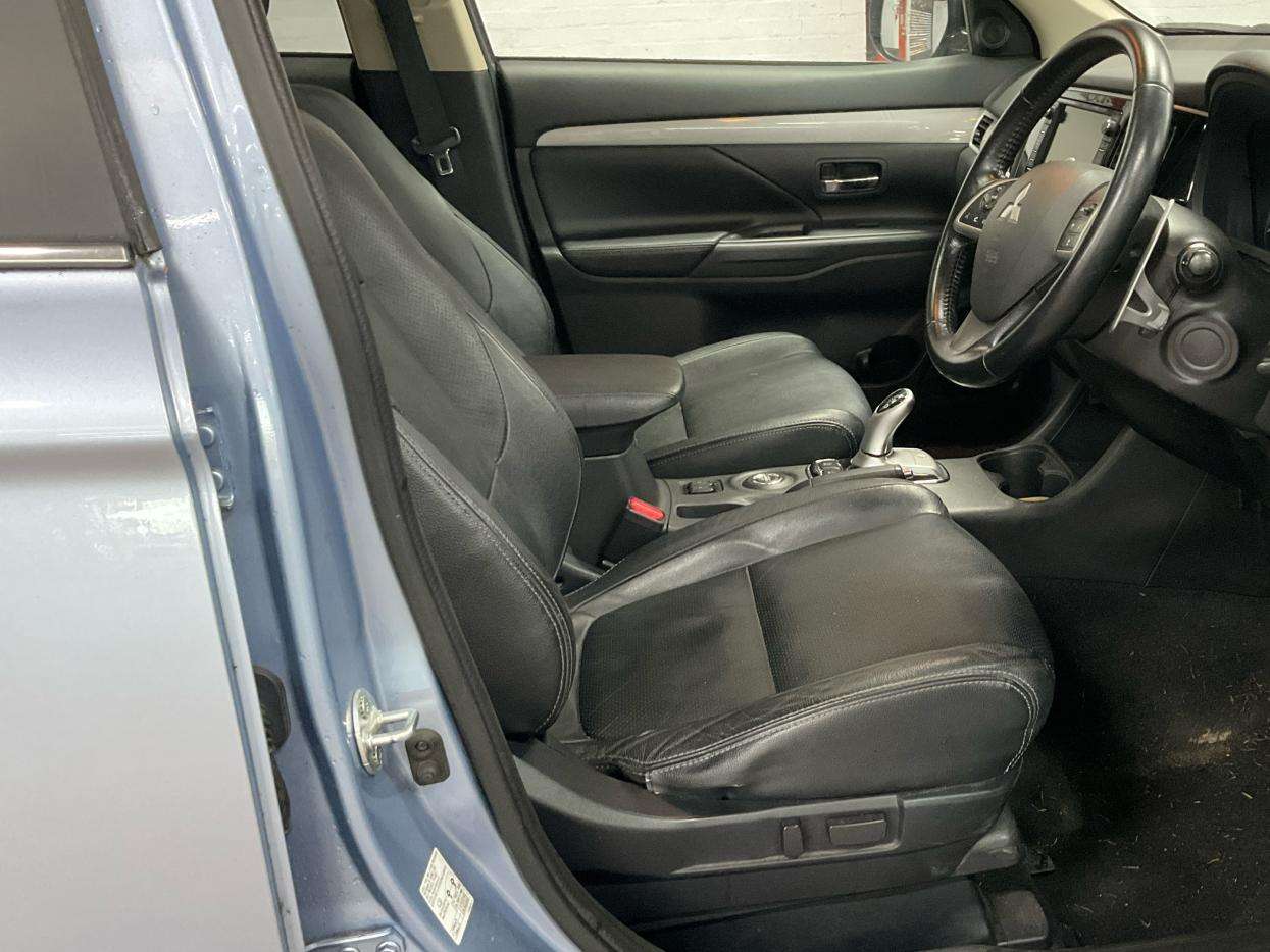 2014 MITSUBISHI OUTLANDER 2014 MITSUBISHI OUTLANDER