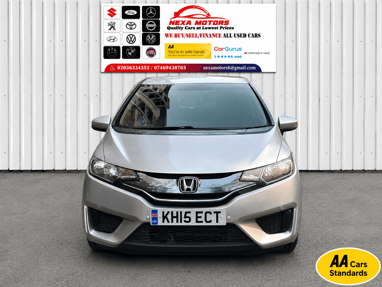 A 2015 HONDA FIT A 2015 HONDA FIT