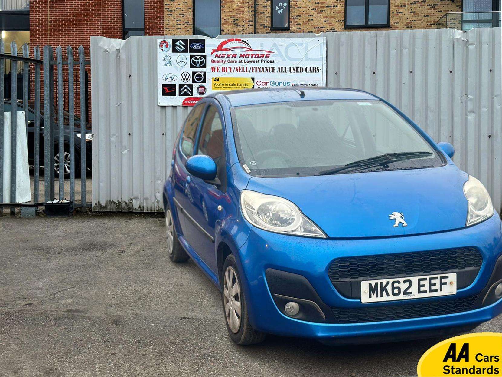 A 2012 PEUGEOT 107 1.0 12V Active Hatchback 5dr Petrol Manual Euro 5 (68 ps) A 2012 PEUGEOT 107 1.0 12V Active Hatchback 5dr Petrol Manual Euro 5 (68 ps)