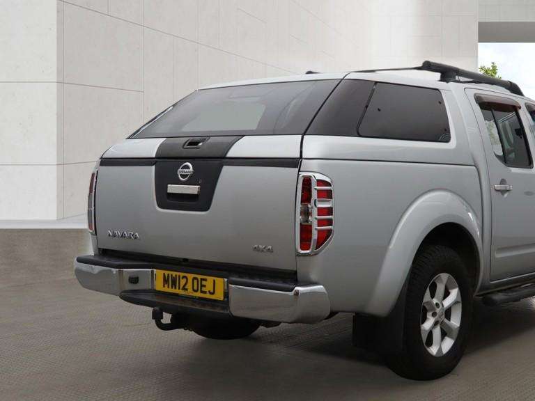 A 2012 NISSAN NAVARA 2.5 dCi Tekna Pickup Double Cab 4dr Diesel Manual 4WD Euro 5 (190 ps) A 2012 NISSAN NAVARA 2.5 dCi Tekna Pickup Double Cab 4dr Diesel Manual 4WD Euro 5 (190 ps)