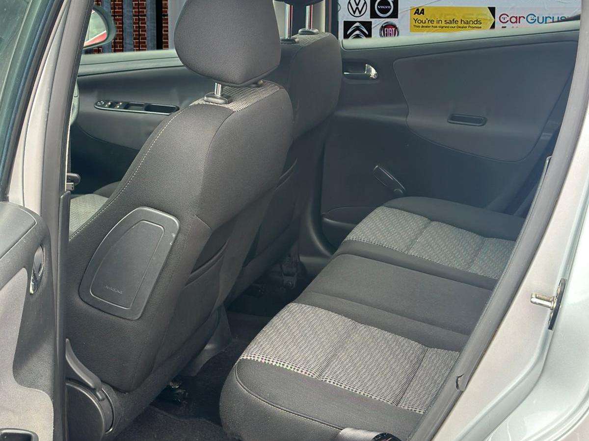 2010 PEUGEOT 207 SW 2010 PEUGEOT 207 SW