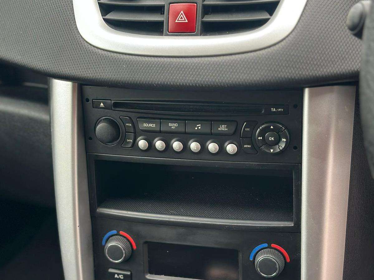 2010 PEUGEOT 207 SW 2010 PEUGEOT 207 SW