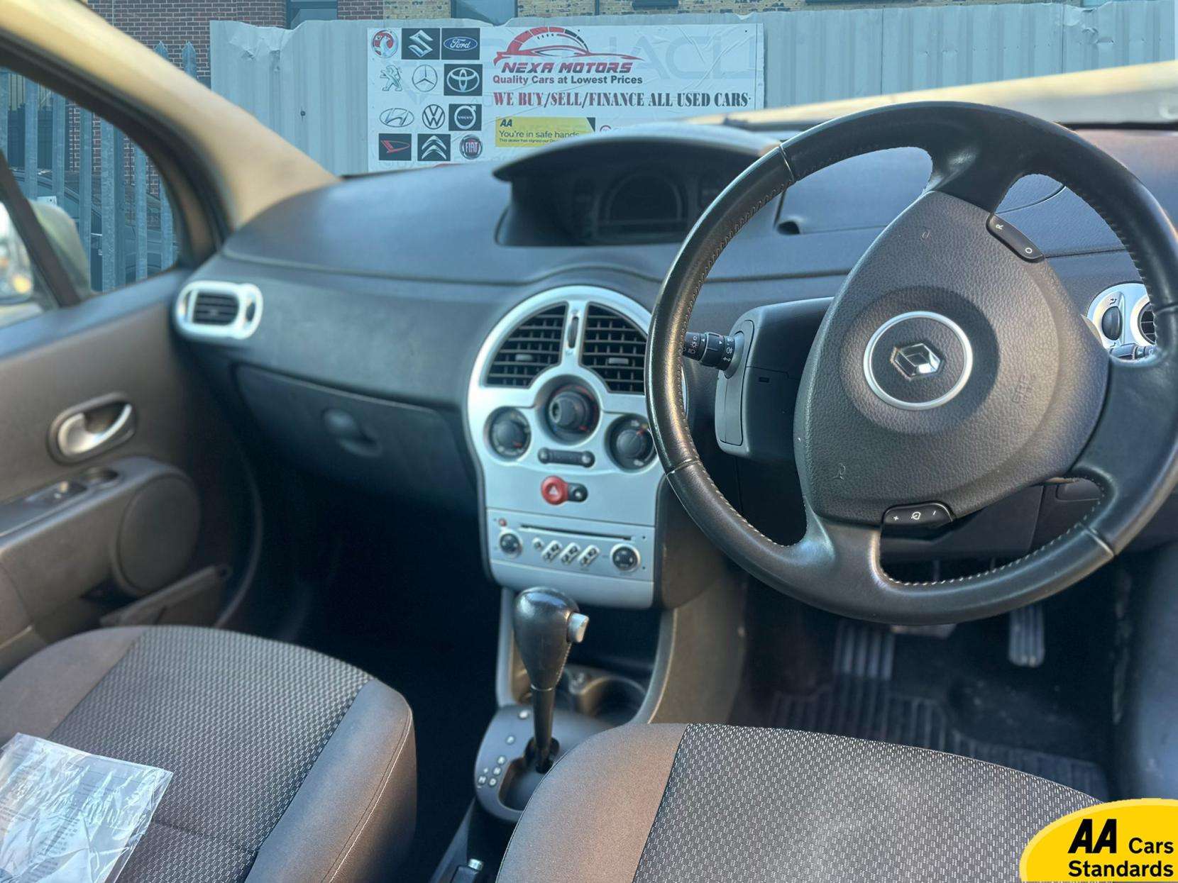 2011 RENAULT GRAND MODUS 2011 RENAULT GRAND MODUS