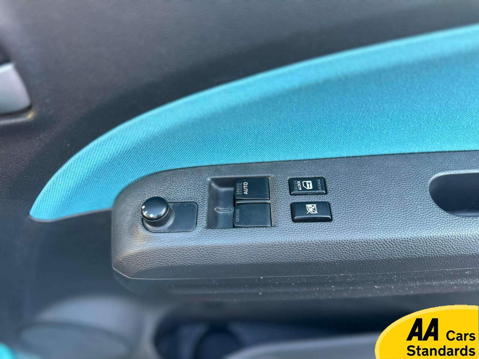 2012 SUZUKI SPLASH 2012 SUZUKI SPLASH