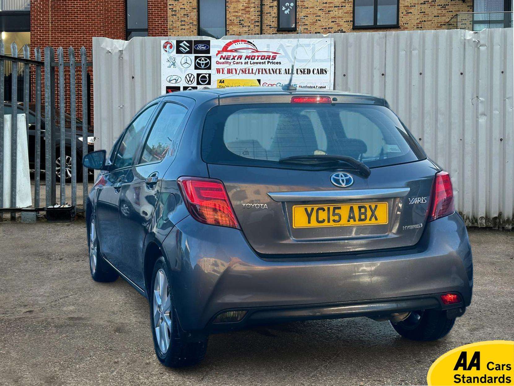 2015 TOYOTA YARIS 2015 TOYOTA YARIS