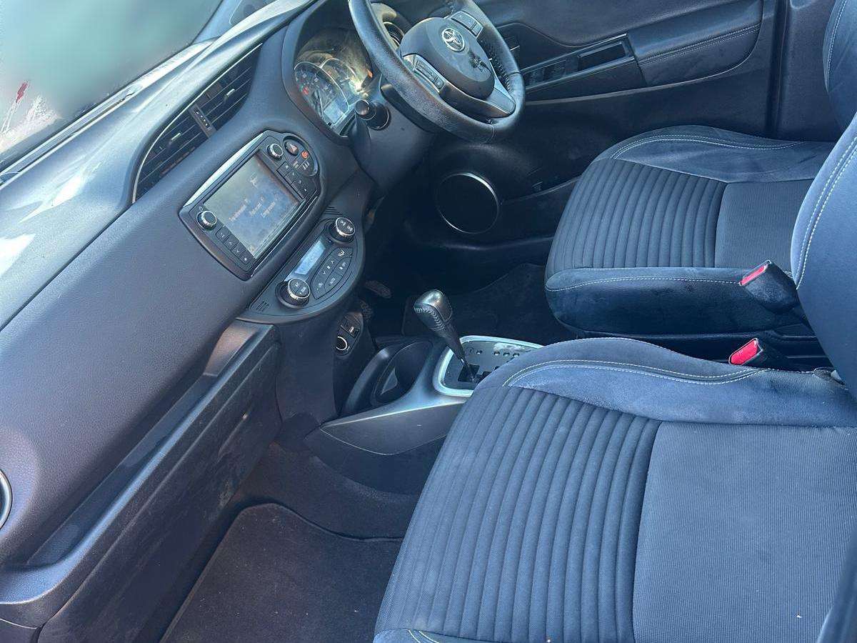 2015 TOYOTA YARIS 2015 TOYOTA YARIS