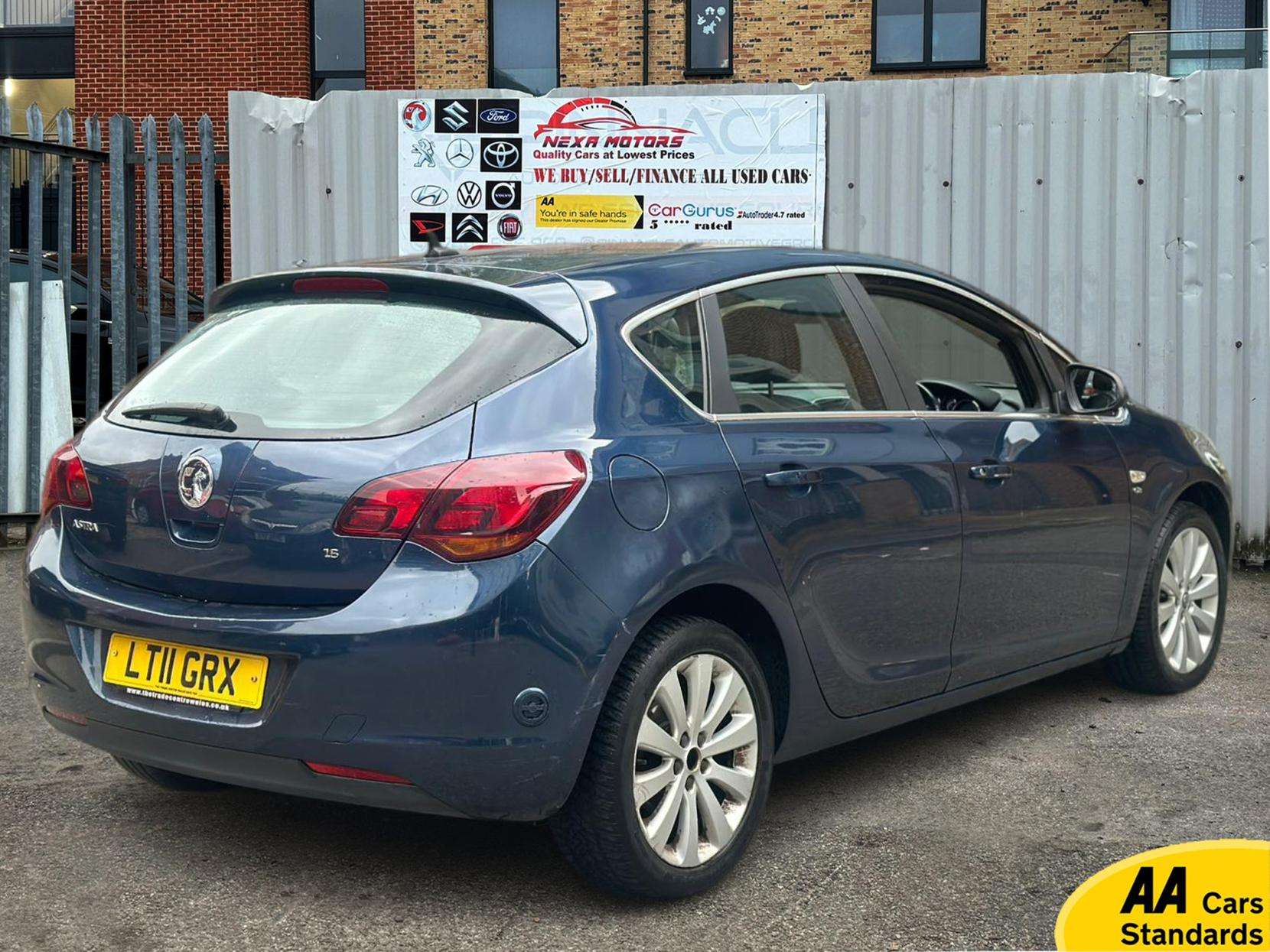2011 VAUXHALL ASTRA 2011 VAUXHALL ASTRA