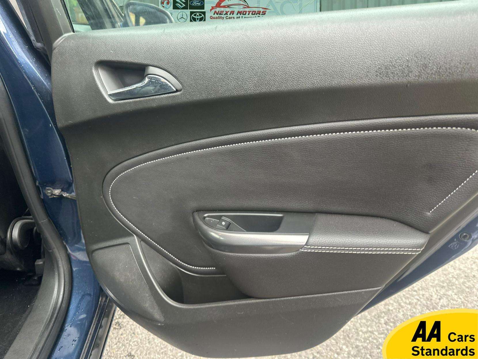 2011 VAUXHALL ASTRA 2011 VAUXHALL ASTRA